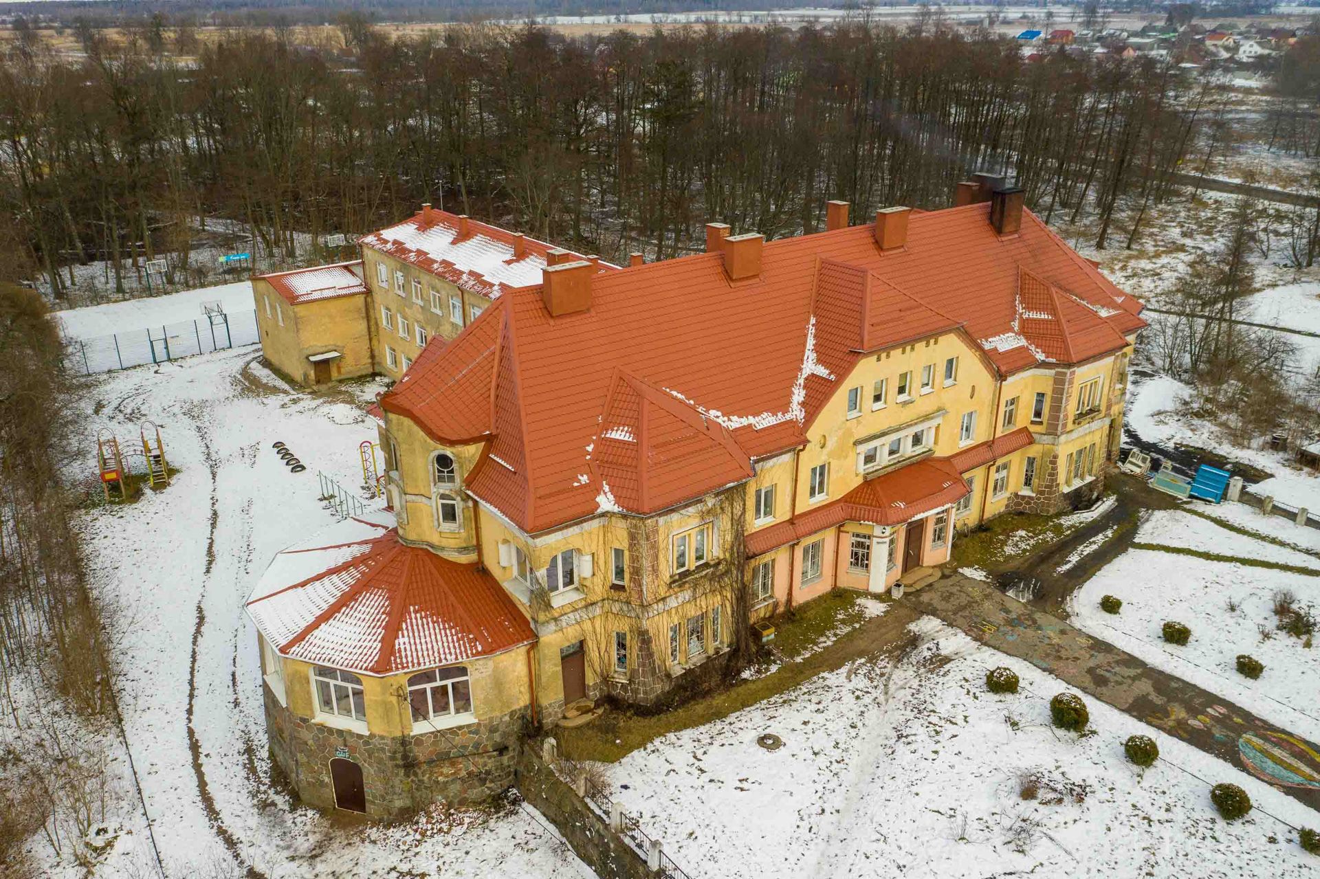 Школа в Саранском - Замок Лаукен